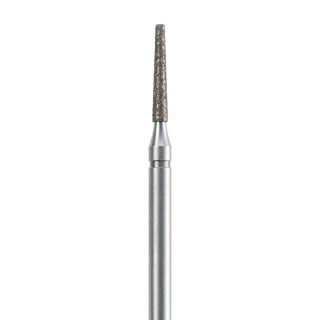 Torno de diamantes con granulosidad media. Forma cono largo, diámetro 016